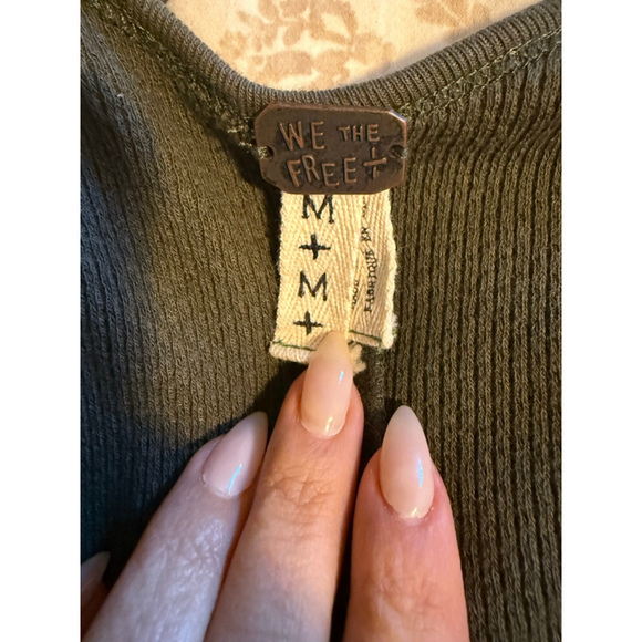 💚We The Free by Free People Waffle Knit Keyhole Long Sleeve Top | M - Picture 3 of 4